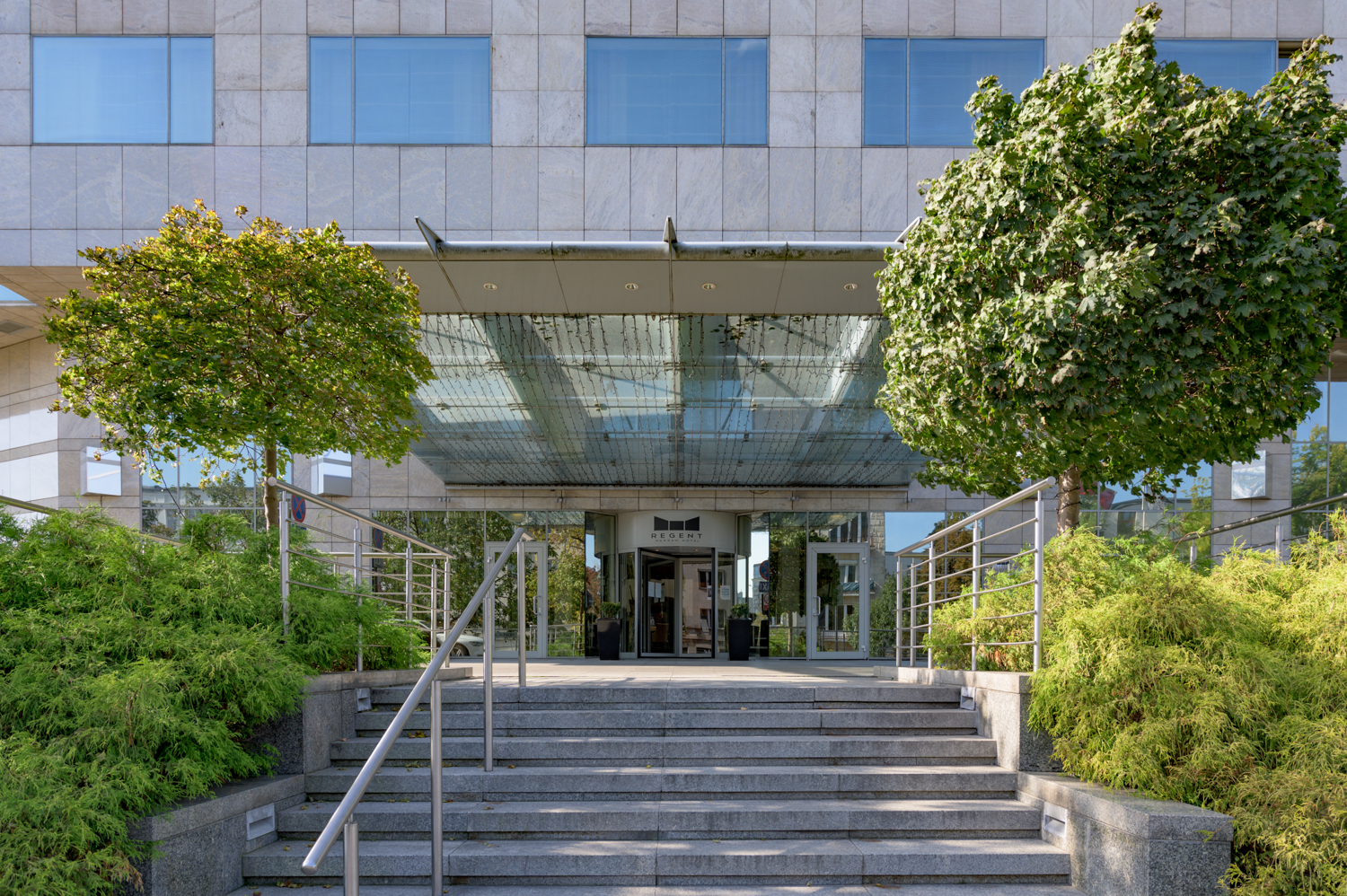 Zdjęcie architektury budynku Hotel Hyatt (obecnie Regent Warsaw Hotel)